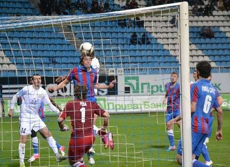 Как «Арсенал» проигрывал «Металлургу» (ВИДЕО)