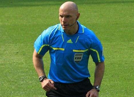 Ховард Уэбб отправлен судить в третий дивизион