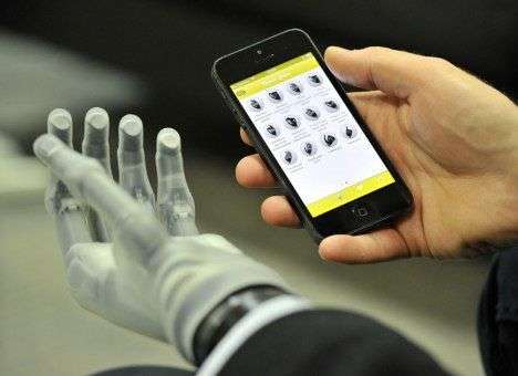 Искусственная рука i-Limb подвластна смартфону