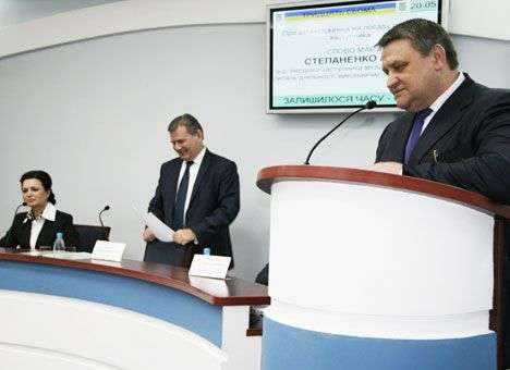 Оппозиции удалось сформировать большинство