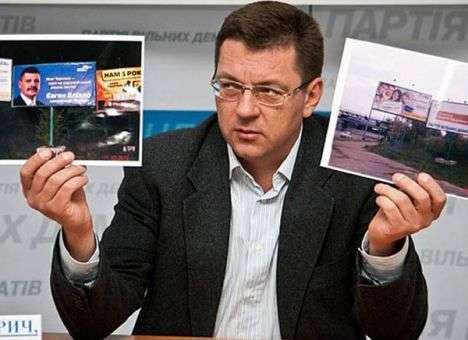 Мэр Черкасс пришел на заседание горсовета на свою отставку  (ФОТО)