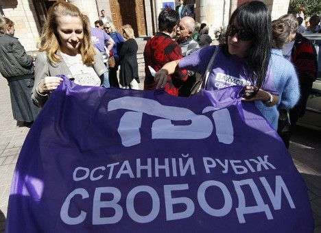 Конфликт на ТВі связан с предстоящими выборами и референдумом, - эксперт
