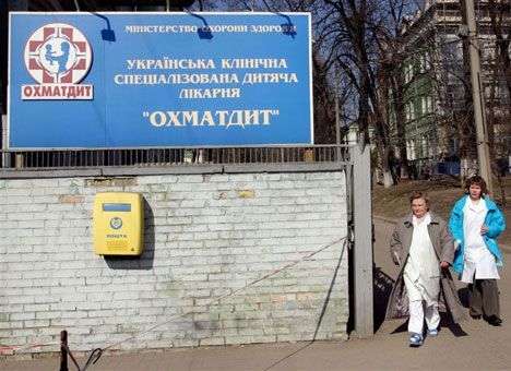 Президент приказал Азарову достроить «Охматдет»