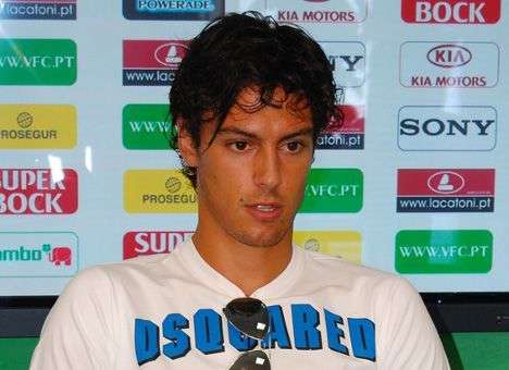 Экс-защитник сборной Португалии может заиграть в Украине