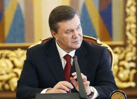 Президент может помиловать Тимошенко и без решения комисcии
