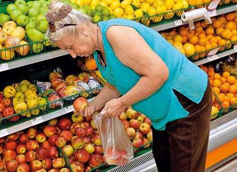 Украинцам не видать дешевых фруктов