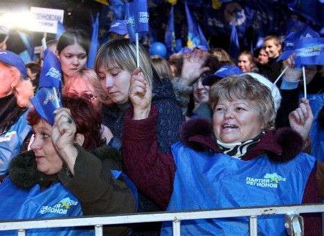«Регионалы» заверяют, что драки с оппозицией в Киеве не будет