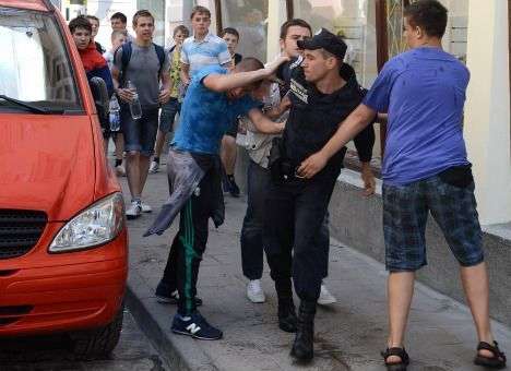 Президента «Карпат» задержали за обливание прохожих