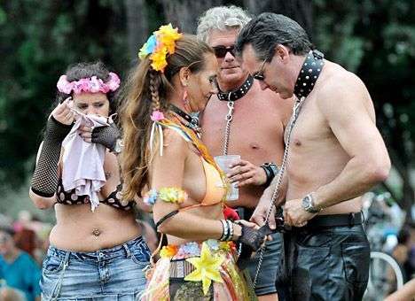 Гомосексуалисты поставили власть в неудобное положение