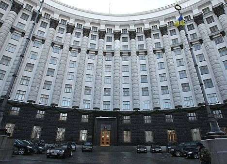 МВД хочет разрешить всем украинцам ходить с «травматами»