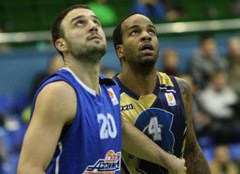 «Будивельник» выиграл первый матч в финале Суперлиги