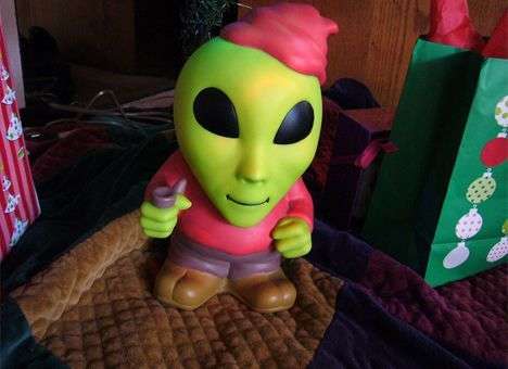 10 самых нелепых теорий заговора в высоких технологиях