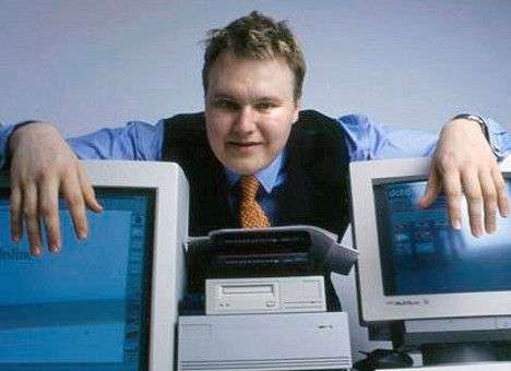 Ким Дотком будет судиться с Twitter, Facebook