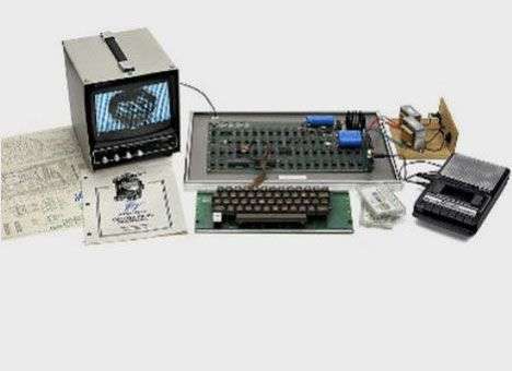 Первый компьютер Apple продали за 500 тыс. евро