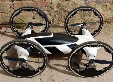 Представлен летающий автомобиль на радиоуправлении