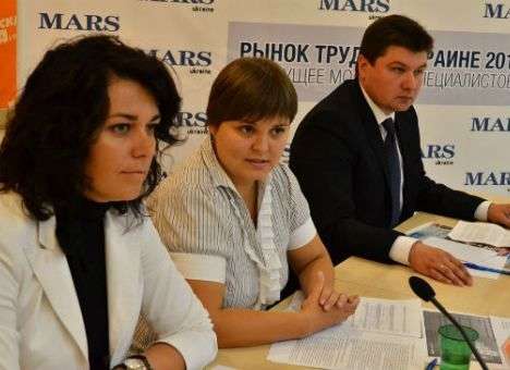 Выпускникам украинских вузов рассказали, как правильно выбрать первое место работы