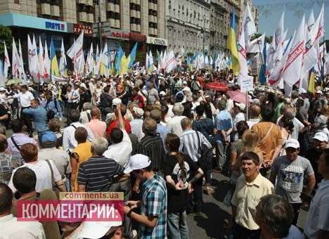 «Регионалы» ждут от оппозиции в Донецке большую драку