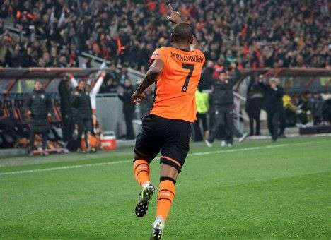 Фернандиньо проходит медосмотр в «Манчестер Сити»