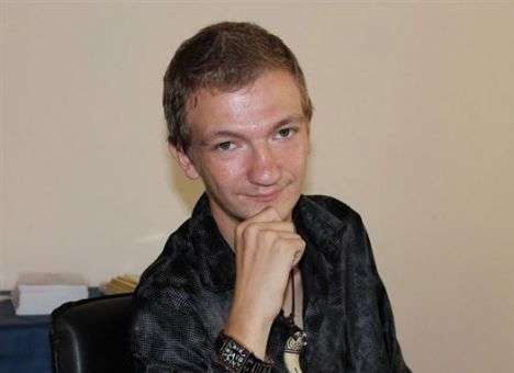 В России ЛГБТ-активиста оштрафовали за раздачу презервативов у Вечного огня