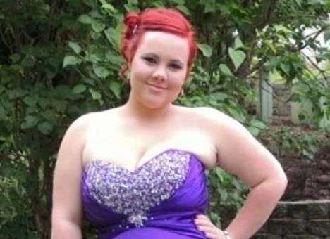 В США выпускницу не пустили на выпускной из-за большой груди