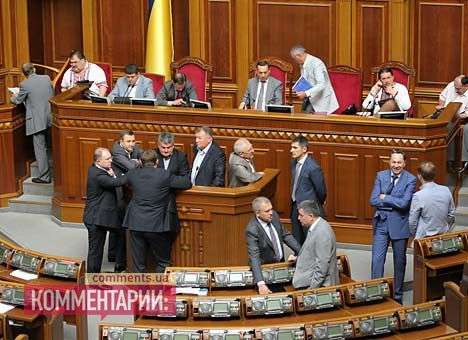 Оппозиция продолжает держать парламент в осаде