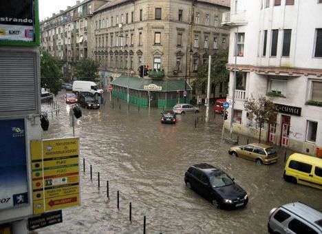 Из-за крупнейшего наводнения в Венгрии могут эвакуировать 55 тыс человек