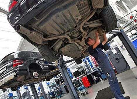 У Азарова хотят, чтобы японские автомобили собирали в Украине