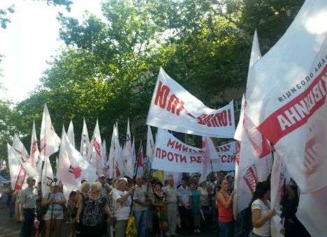 Оппозиция говорит, что подняла в Николаеве 8 тыс. человек (ФОТО)