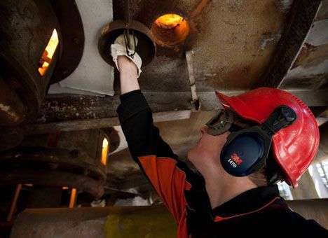 Промпроизводство в Украине ускорило обвал до 9,3%