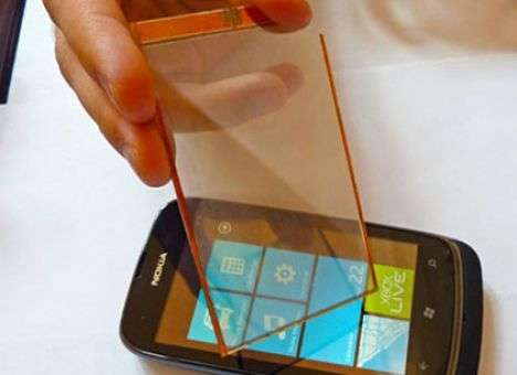 Смартфоны научат заряжаться от солнца