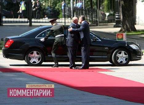 Лукашенко прилетел в Украину с сыном (ФОТО)