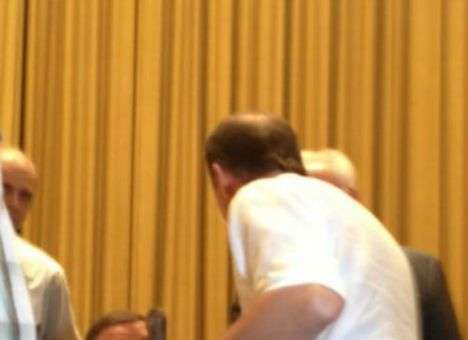 Прогульщик-Ляшко с вилами напал на губернатора Черниговщины (ФОТО, ВИДЕО)