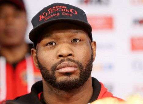 Тренер Кличко сломал обе руки в бою