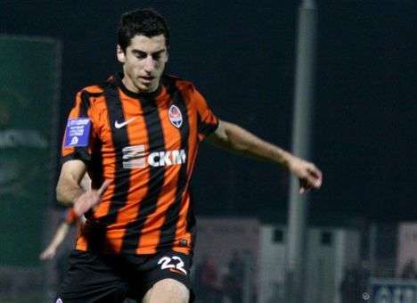 Определен лучший тренер и футболист Премьер-лиги