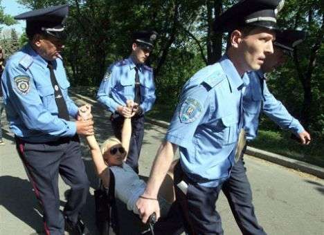 Правозащитники: Украинская милиция причастна к похищениям и пыткам