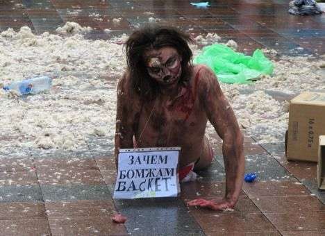 Одесский «мужик в стрингах» выведет людей в поддержку врадиевской жертвы