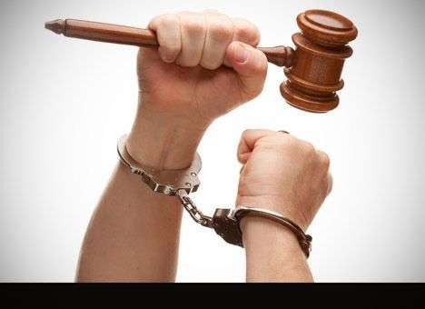 Фемида с кулаками