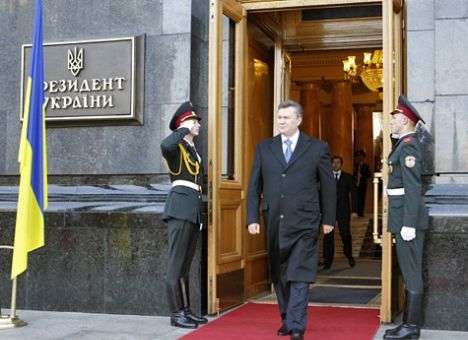 Президент добавил себе 10 помощников