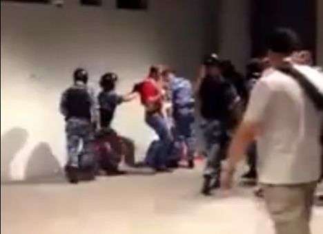 Болельщиков «Спартака» в Киеве побил ОМОН (ВИДЕО)