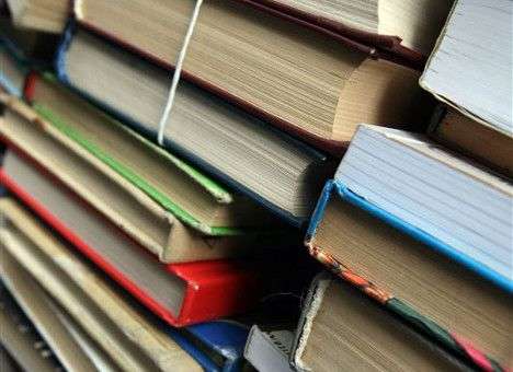 У Табачника создают барьеры на рынке учебников