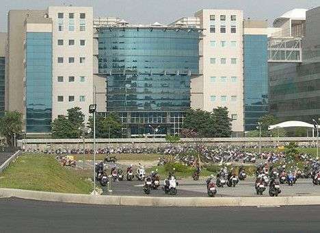 HTC One не помог: квартальная прибыль HTC снизилась на 83%