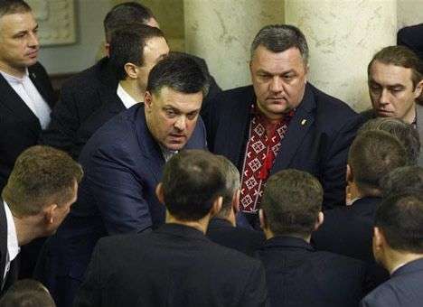 Зачем Тягныбоку свой доморощенный Азаров