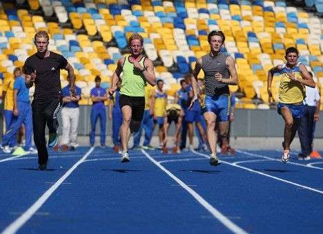 Старт ЧМ в Донецке: обморок, «загон» для СМИ и раздача билетов