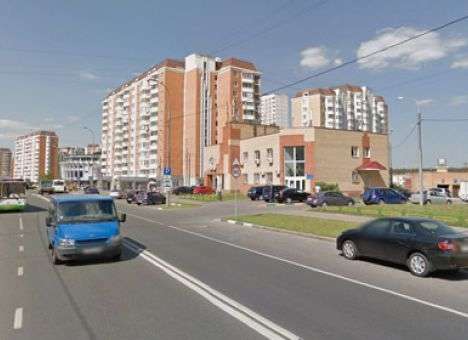 Узбек захватил заложника в автосервисе в Москве