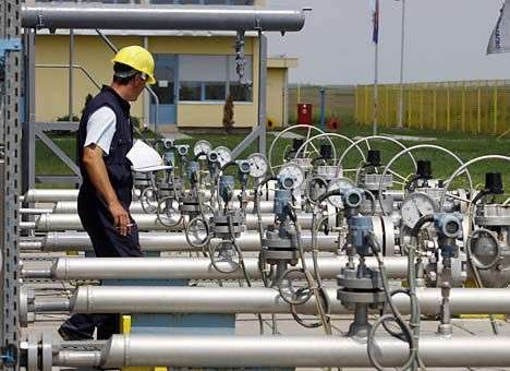 Импорт газа из России сокращен  еще на треть