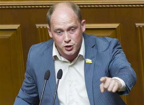 Попов решил засудить нардепа за «врадиевское шествие»