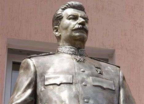 В Запорожье СБУ возобновила расследование взрыва памятника Сталину