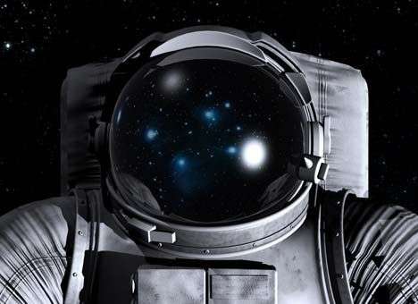 НАСА срочно отправляет на МКС запчасти для скафандров