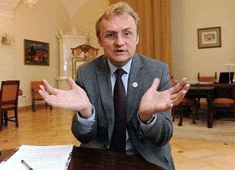 Мэр Львова применяет против «Свободы» приемы айкидо