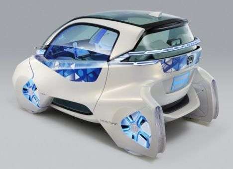 Honda представила мини-автомобиль на электротяге